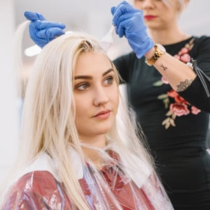 Best beauty parlour in Kankaria Maninagar